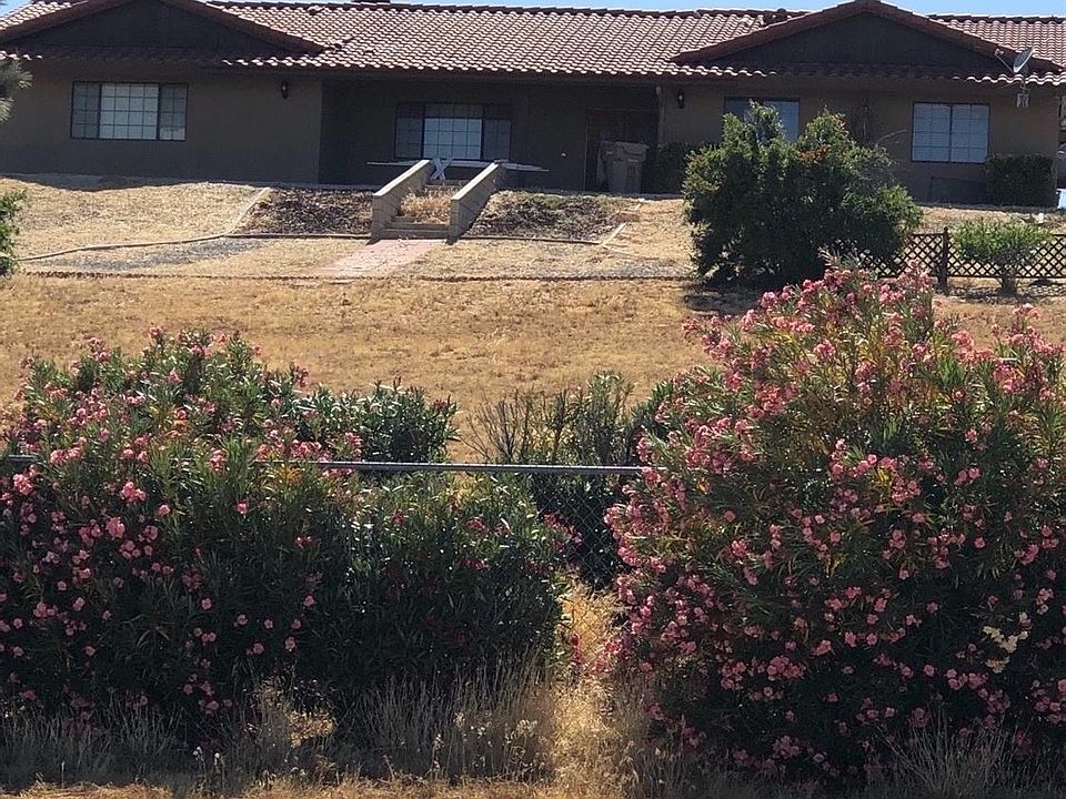 1st image of 18476 Wisteria St