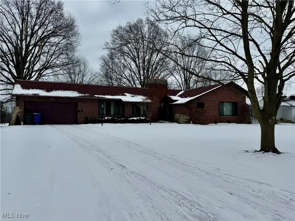 243 Grand Ave, Wellington, OH 44090