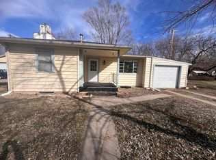 218 S Noble Ave, Chapman, KS 67431