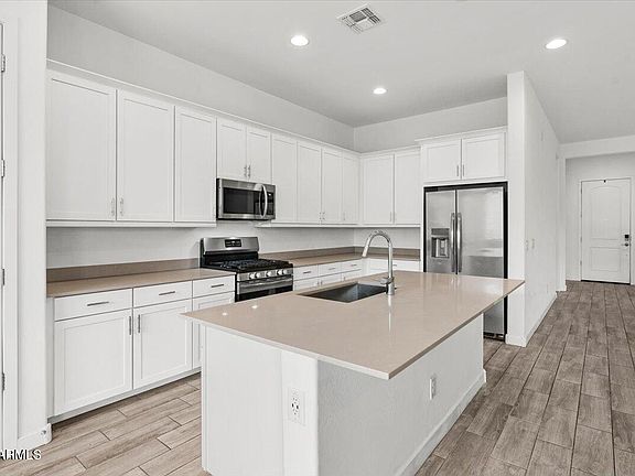 4th image of 2929 E Birdsong Avenue