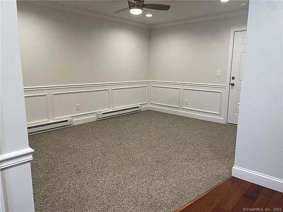 4th image of 1091 Whalley Ave #C