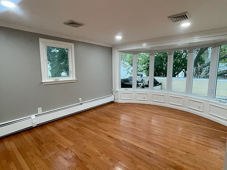1072 Bordentown Ave — Photo 13
