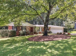 6595 Wright Cir, Sandy Springs, GA 30328