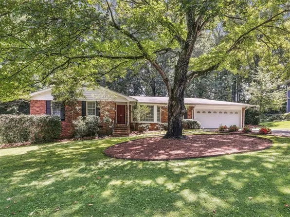6595 Wright Cir, Sandy Springs, GA 30328