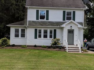 54 Overlook Rd, Painesville, OH 44077