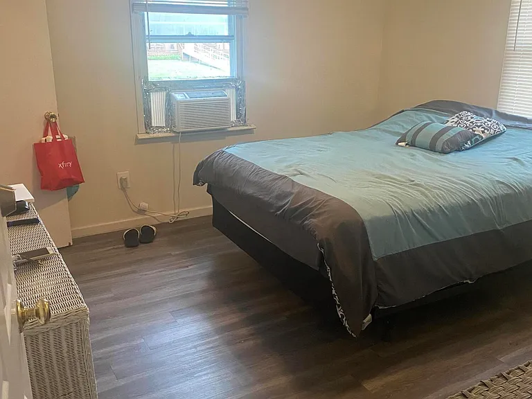 313 Yorke Ave — Photo 18