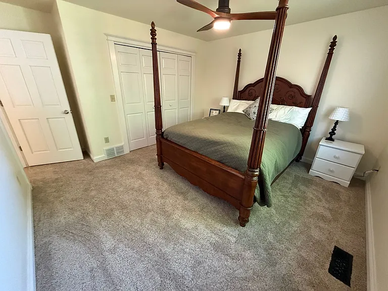 230 River Pl — Photo 39