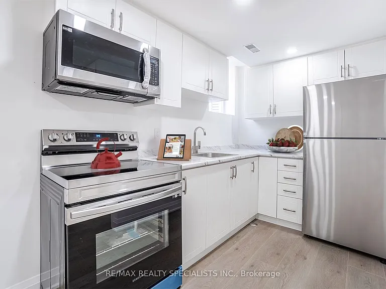 6272 Kindree Cir #LOWER — Photo 6