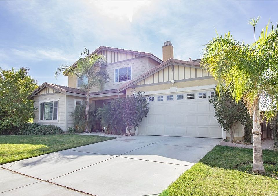 1st image of 4585 Trotter Dr