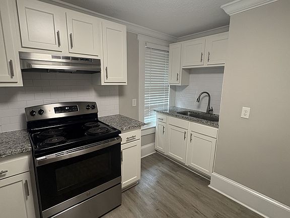 2nd image of 1418 15th St S APT A