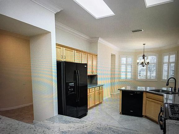 3rd image of 5229 Sugar Pine Loop