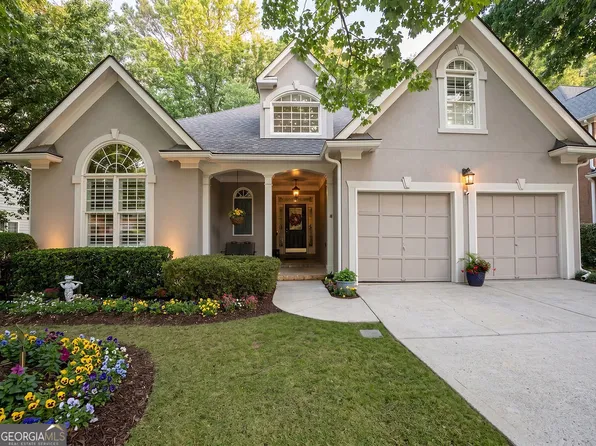 850 Lake Medlock Dr, Johns Creek, GA 30022