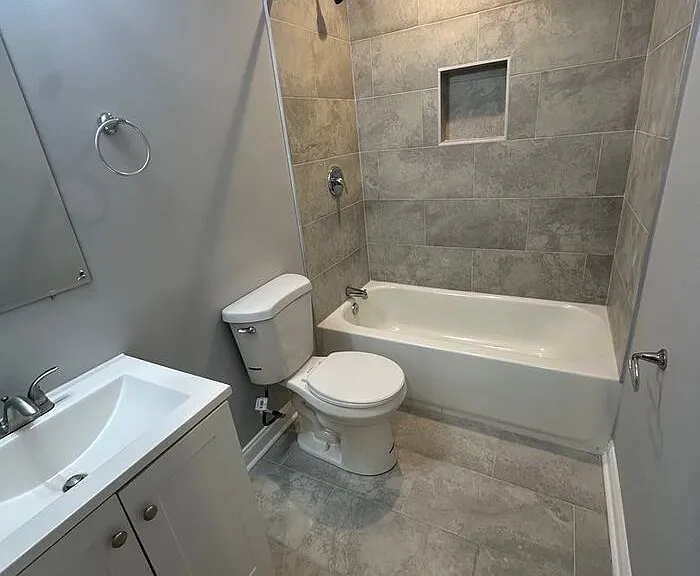 2400 Shirley Ave — Photo 14