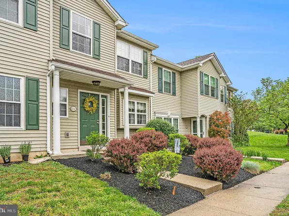 111 Pin Oak Ct, Collegeville, PA 19426