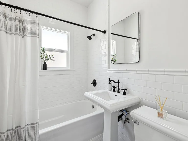 3218 W Sunset Blvd — Photo 10