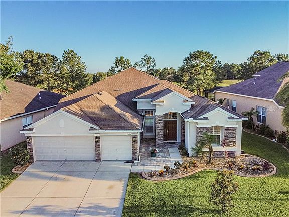 3rd image of 23606 Abercorn Ln