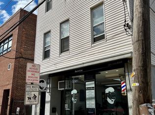 726 8th St, Union City, NJ 07087