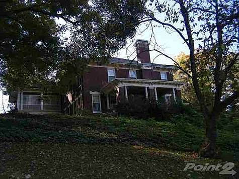 1st image of 211 S Woodlawn Ave