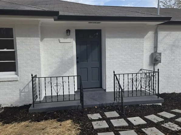 5432 Ash St, Forest Park, GA 30297