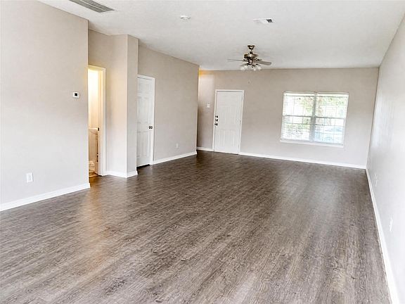 3rd image of 3802 Cloudbluff Ln
