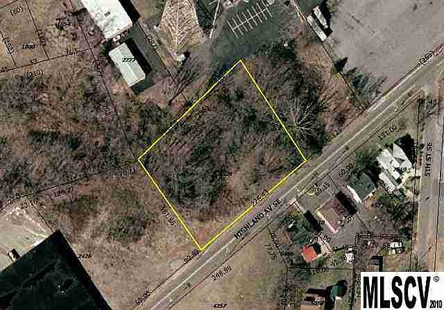 1st image of 425 Highland Ave SE