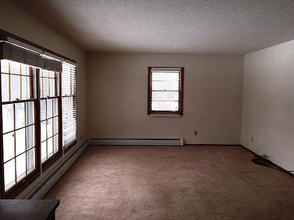 5th image of 19411 Nightingale St NW