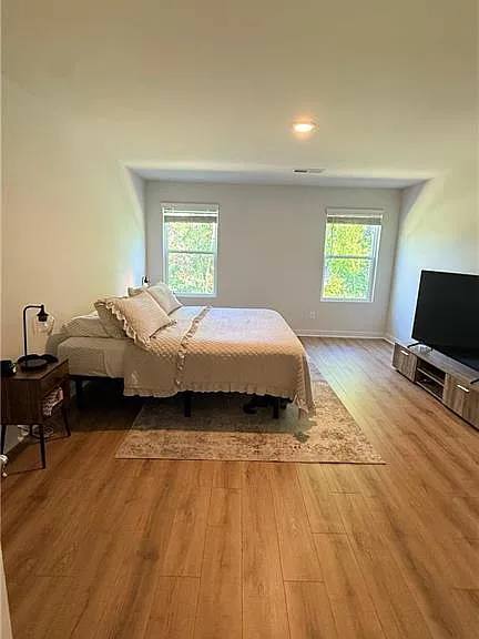 1030 Sutherland Ln — Photo 14