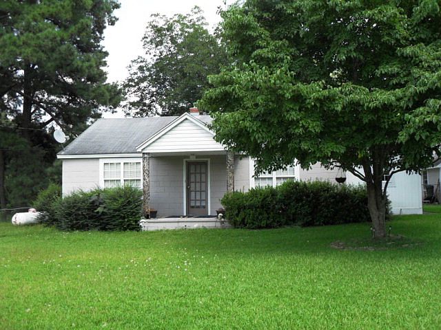 1st image of 209 Louis Breeden Blvd