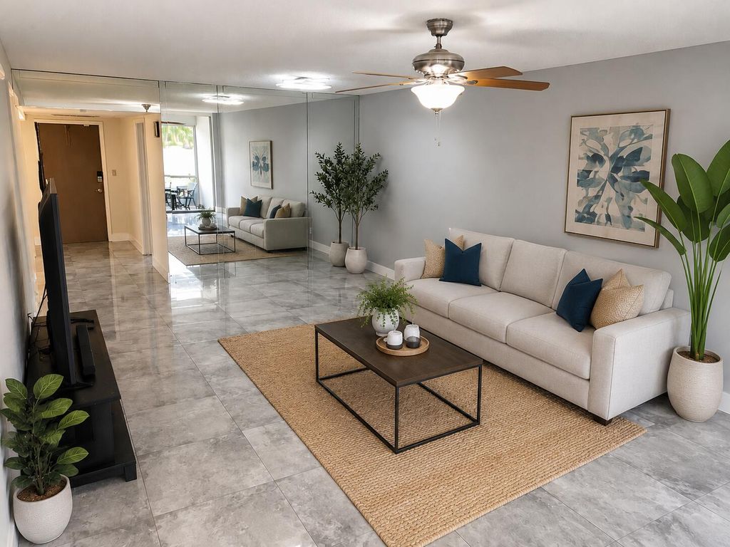 575 Oaks Lane #109, photo 2