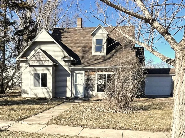 224 S 2nd Ave, Ashton, SD 57424