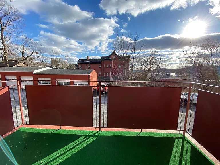 360 Maryland Ave — Photo 83