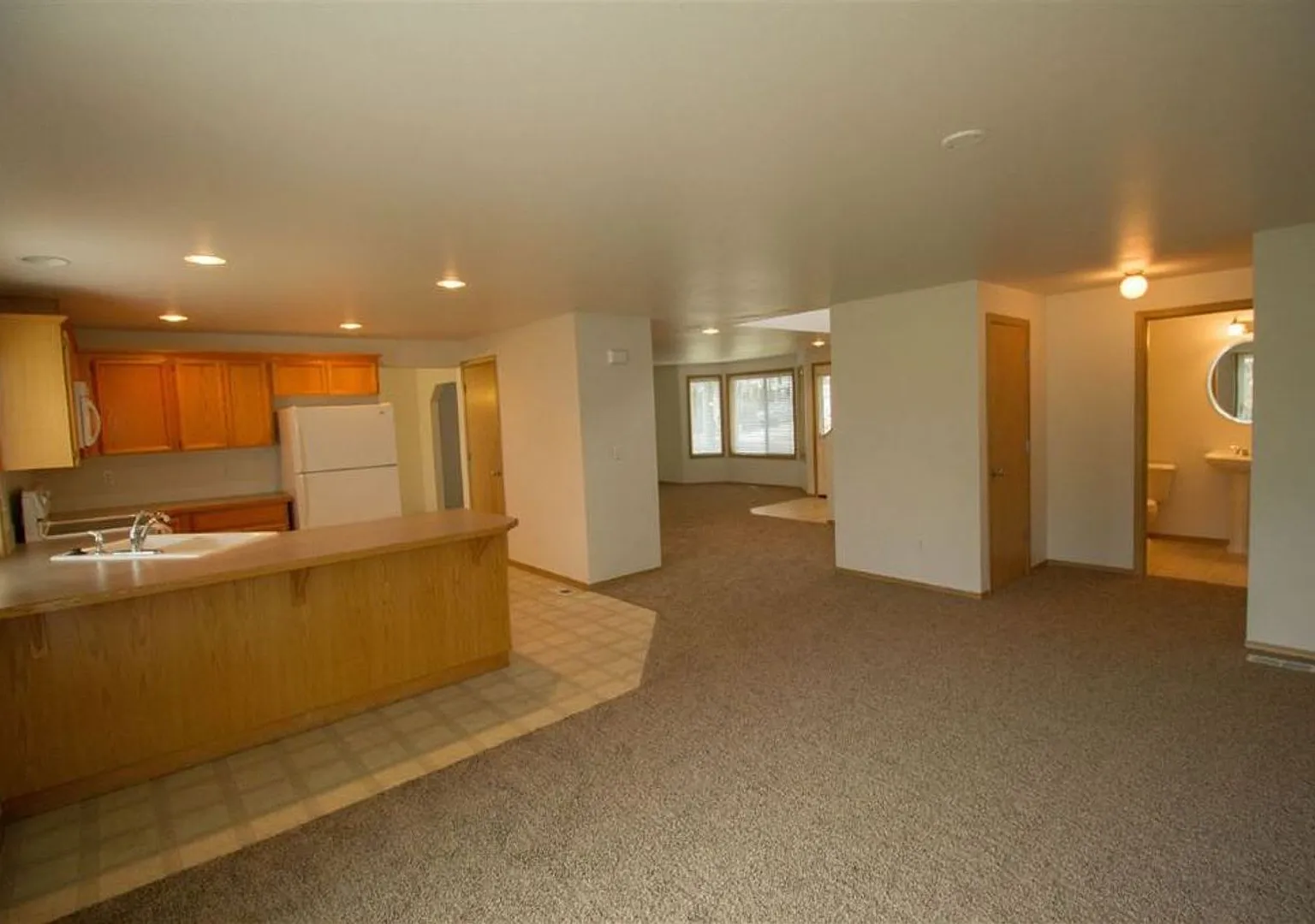 Large Corner Lot 4BR, 2.5BA Cheney Home In Big Sky #1454 — Photo 3