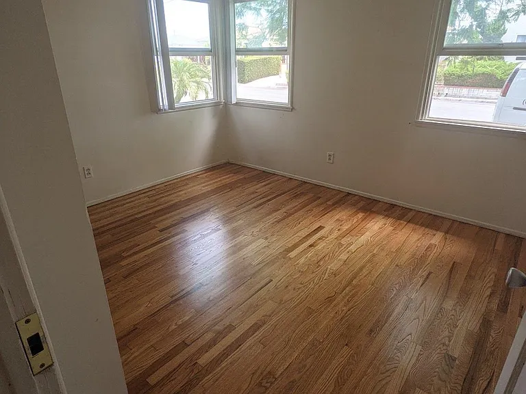 6228 Stewart St — Photo 26