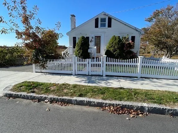 49 Deerfield St #Sf, Quincy, MA 02171