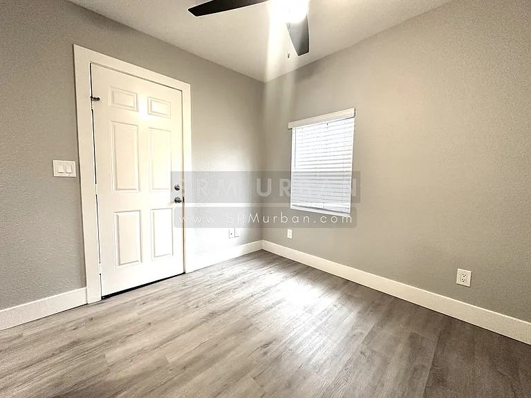 3036 B St #1/4 — Photo 7