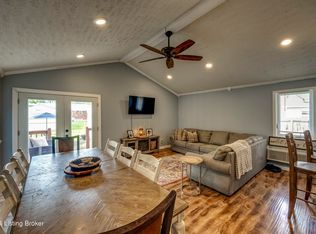 9414 Sue Helen Dr, Jeffersontown, KY 40299