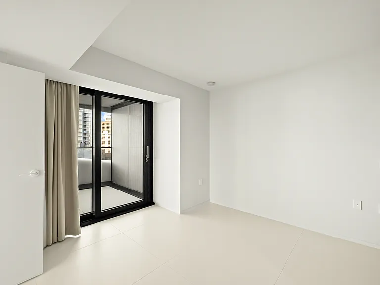 1033 Nelson St #905 — Photo 11