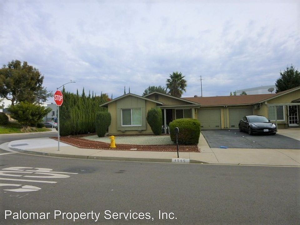 1st image of 4565 Westridge Dr