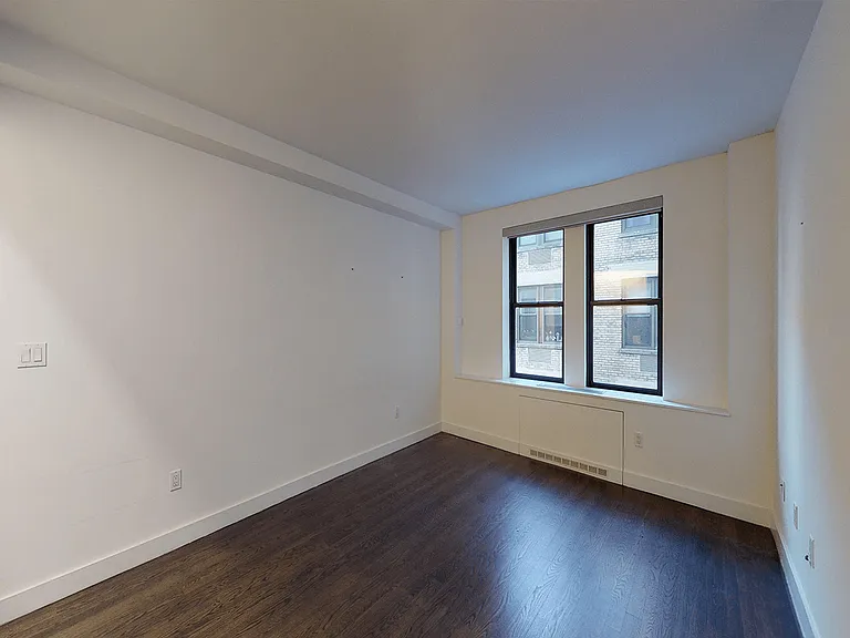 666 W End Ave #22B — Photo 3