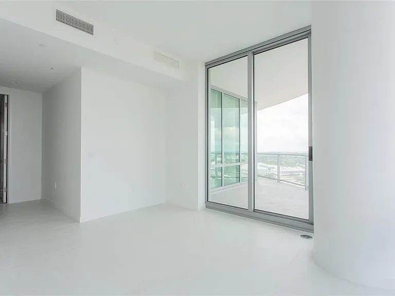 400 Central Ave #2601 — Photo 25