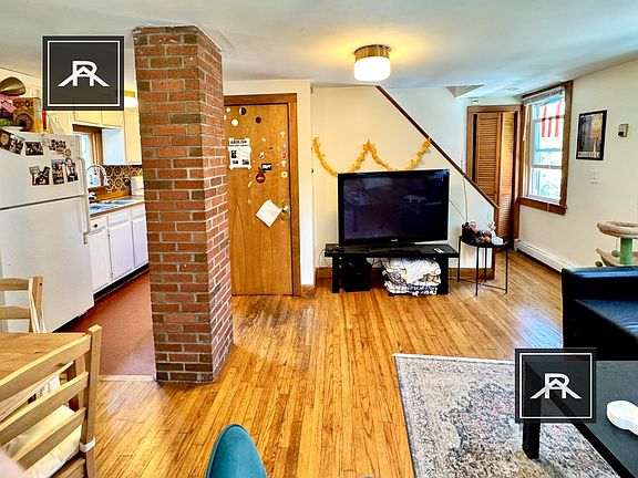 3rd image of 4 Inman Pl #2