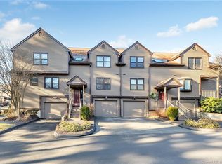 5 Blackstone Rd, Monroe, CT 06468