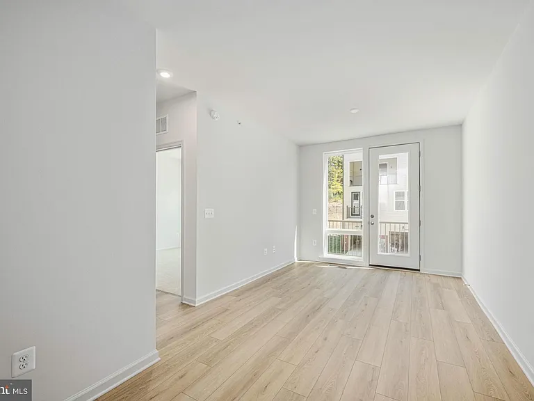 2630 Neabsco Common Pl — Photo 15