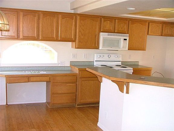 2nd image of 2445 Cypress Ct