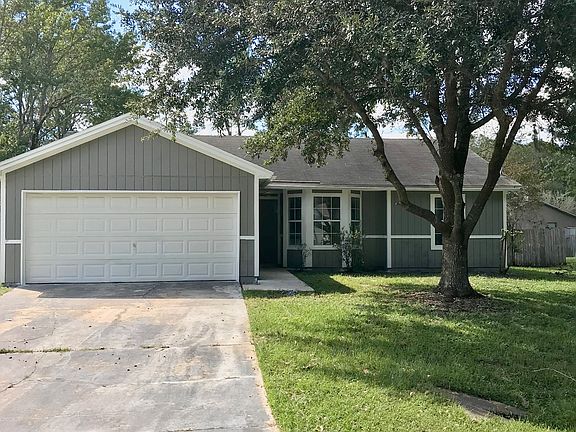 2nd image of 1608 Twin Oak Dr E