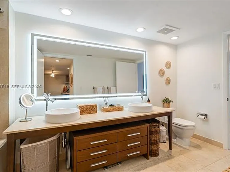 495 Brickell Ave #409 — Photo 17