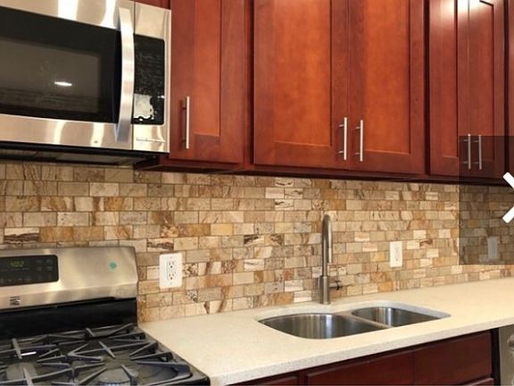 5th image of 1240 Pacific St APT 3