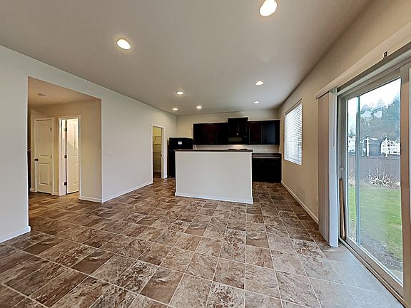 4th image of 1835 Blacktail Ln