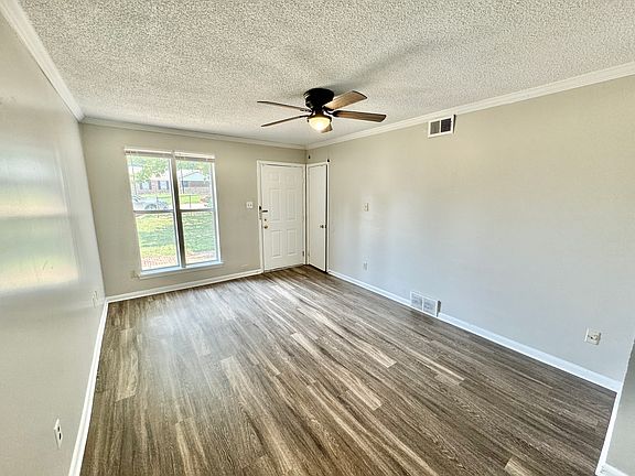 4th image of 5344 Breckenwood Dr