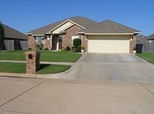7317 Sandlewood Dr, Oklahoma City, OK 73132